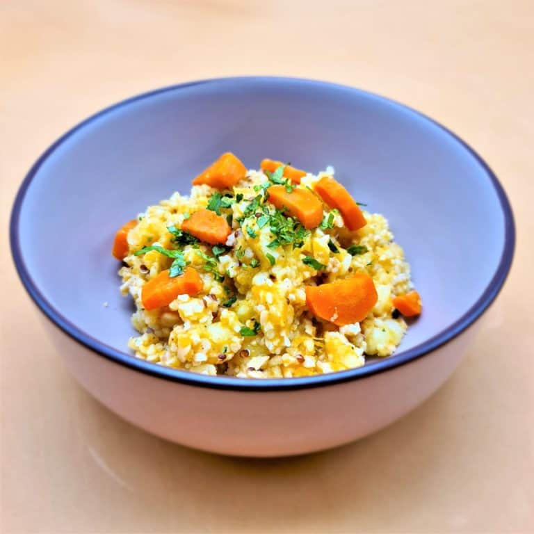 Une salade quinoa boulgour et carotte pour un repas sain en DME. Une recette pleine de couleurs.