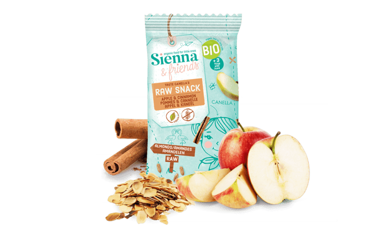 Le goût de la pomme et de la cannelle dans le snack cru de Sienna Friends.