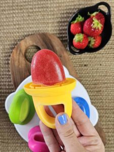 Our strawberry ice cream recipe is so quick and easy: a real piece of cake!